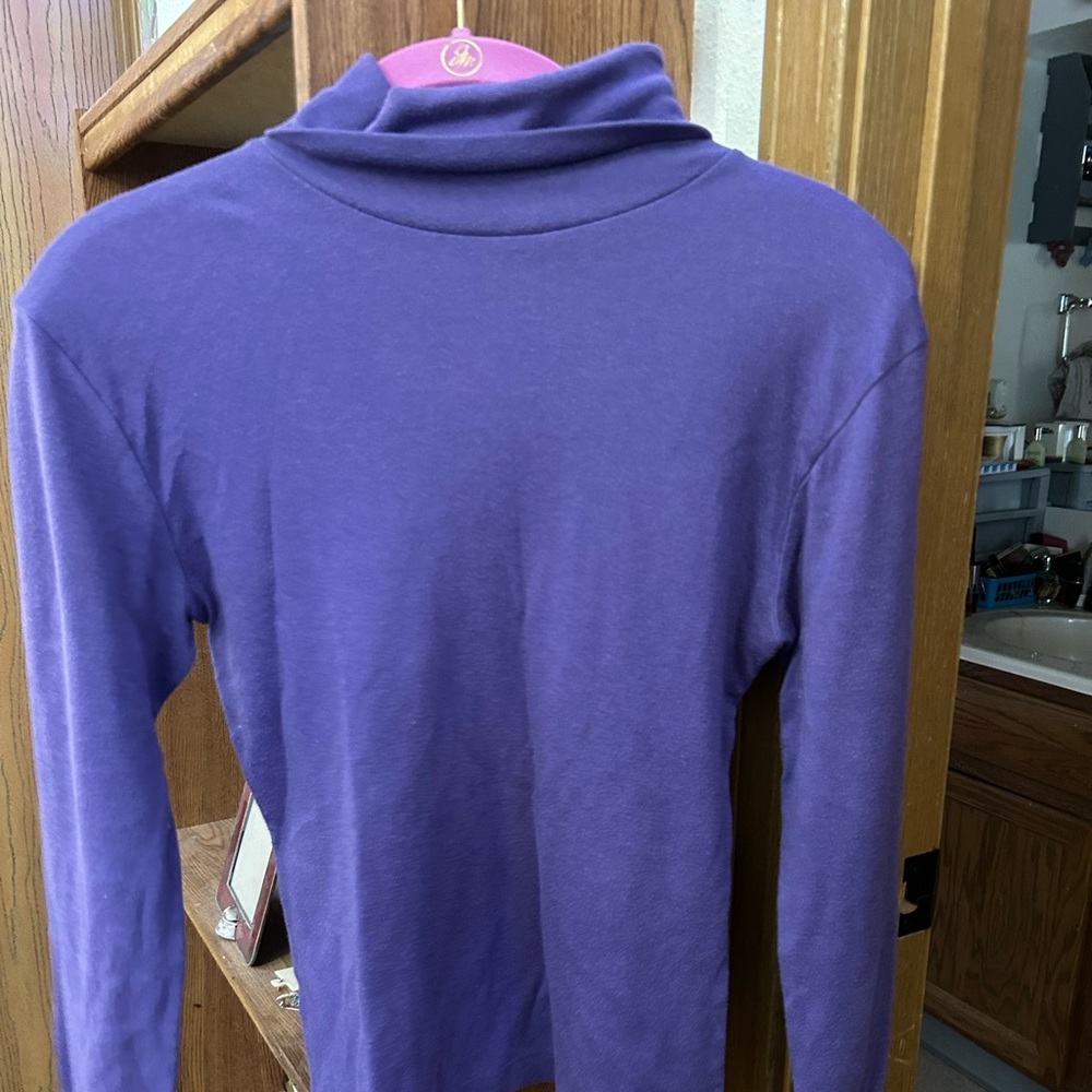 Women’s vintage turtleneck. Pretty purple color. Rarely worn.